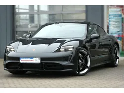 Schwarz (metallic) Gebraucht 2020 Porsche Taycan Turbo Limousine | 99.800 € (Etwas zu teuer)