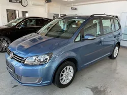Blau Gebraucht 2011 VW Touran Trendline Van / Kleinbus | 6.177 € (Guter Preis)