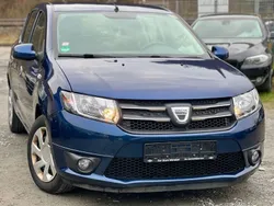 Blau Gebraucht 2016 Dacia Sandero Lauréate Kleinwagen | 4.990 € (Guter Preis)