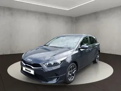 Pentametal met. Neu 2025 Kia Ceed Limousine | 25.480 € (Fairer Preis)