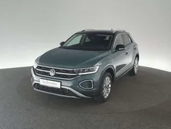 Blau Gebraucht 2024 VW T-Roc Style SUV | 29.930 € (Fairer Preis)