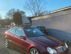 Rot Gebraucht 2004 Mercedes CL220 Coupé | 3.750 €
