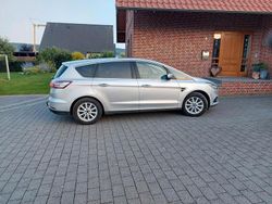 Silber Gebraucht 2015 Ford S-MAX S Van / Kleinbus | 12.500 € (Fairer Preis)