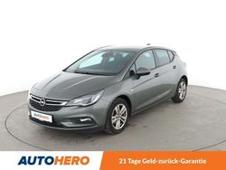 Grau Gebraucht 2017 Opel Astra Active Limousine | 11.340 € (Etwas zu teuer)