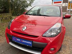 Rot Gebraucht 2009 Renault Clio II Dynamique Limousine | 3.100 € (Fairer Preis)