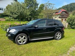 Schwarz Gebraucht 2007 Mercedes ML280 SUV | 7.900 €