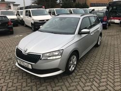 Silber Gebraucht 2022 Skoda Fabia Ambition Kleinwagen | 8.999 €