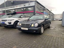 Schwarz Gebraucht 1998 Mercedes E240 Elegance Limousine | 5.999 € (Teuer)