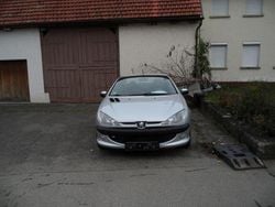 Grau Gebraucht 2003 Peugeot 206 CC Platinum Cabrio | 650 € (Guter Preis)