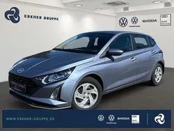 Meta blue / mic Gebraucht 2024 Hyundai i20 Select Limousine | 16.899 € (Etwas zu teuer)