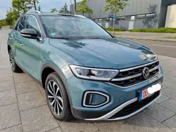 Blau Gebraucht 2022 VW T-Roc IQ Drive SUV | 21.700 € (Guter Preis)