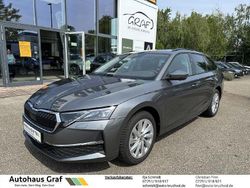 Graphitegrau metallic Gebraucht 2024 Skoda Octavia Selection Kombi | 36.990 € (Fairer Preis)