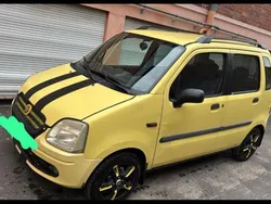 Gelb Gebraucht 2003 Opel Agila Kleinwagen | 2.300 € (Etwas zu teuer)
