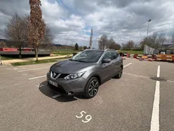 Grau Gebraucht 2014 Nissan Qashqai Tekna SUV | 10.900 € (Fairer Preis)