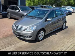 Grau Gebraucht 2006 Mercedes B200 Van / Kleinbus | 6.950 € (Fairer Preis)