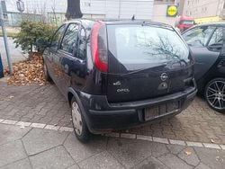 Gebraucht 2005 Opel Corsa Limousine | 700 € (Guter Preis)