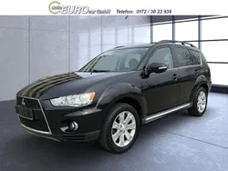 Schwarz Gebraucht 2012 Mitsubishi Outlander Edition SUV | 4.950 € (Fairer Preis)