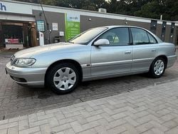 Silber Gebraucht 2001 Opel Omega Limousine | 4.000 € (Teuer)