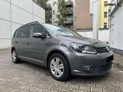 Grau Gebraucht 2014 VW Touran Comfortline Van / Kleinbus | 7.600 € (Guter Preis)