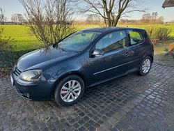 Blau Gebraucht 2007 VW Golf Limousine | 2.750 € (Etwas zu teuer)