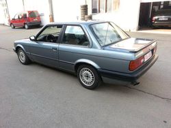 Blau Gebraucht 1990 BMW 335 Coupé | 6.900 €