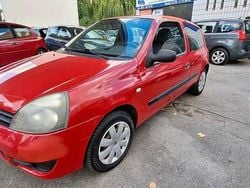 Rot Gebraucht 2008 Renault Clio II Campus Kleinwagen | 1.990 € (Guter Preis)