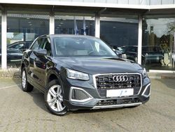 Manhattangrau metallic Gebraucht 2024 Audi Q2 Sport SUV | 26.660 € (Fairer Preis)