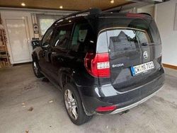 Schwarz Gebraucht 2014 Skoda Yeti Elegance SUV | 11.900 € (Etwas zu teuer)