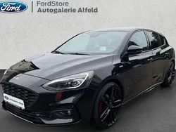 Schwarz Gebraucht 2019 Ford Focus ST-Line Limousine | 16.900 € (Fairer Preis)