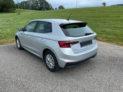 Silber Gebraucht 2024 Skoda Fabia Style Kleinwagen | 18.550 € (Fairer Preis)