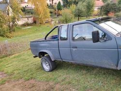 Grau Gebraucht 1996 Nissan PickUp Abholung | 5.000 €