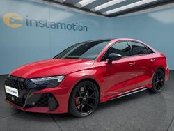 Rot Neu 2025 Audi RS3 Kleinwagen | 76.799 €