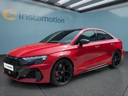 Rot Neu 2025 Audi RS3 Kleinwagen | 76.799 €