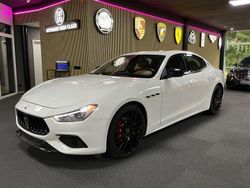 Weiß Gebraucht 2023 Maserati Ghibli Limousine | 53.990 €