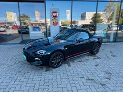 Schwarz Gebraucht 2019 Fiat 124 Spider Lusso Cabrio | 20.390 € (Fairer Preis)