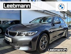 Mineralgrau (metallic) Gebraucht 2022 BMW 320 Sport Line Limousine | 28.698 € (Superpreis)