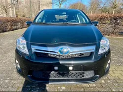 Schwarz Gebraucht 2011 Toyota Auris Hybrid Executive Limousine | 11.500 €