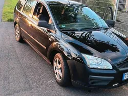 Schwarz Gebraucht 2006 Ford Focus Kombi | 700 € (Guter Preis)