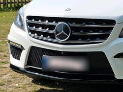 Weiß Gebraucht 2013 Mercedes ML63 AMG AMG SUV | 28.900 € (Etwas zu teuer)