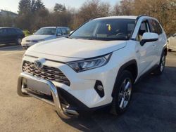 White pearl Gebraucht 2019 Toyota RAV4 Hybrid Club SUV | 26.930 € (Fairer Preis)