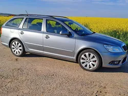 Silber Gebraucht 2012 Skoda Octavia RS Kombi | 7.500 € (Superpreis)