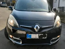 Schwarz Gebraucht 2014 Renault Grand Scénic III Van / Kleinbus | 7.100 € (Etwas zu teuer)