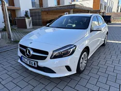Weiß Gebraucht 2018 Mercedes A180 Urban Limousine | 17.990 € (Guter Preis)