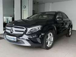 Kosmosschwarz Gebraucht 2016 Mercedes GLA200 SUV | 19.790 € (Fairer Preis)