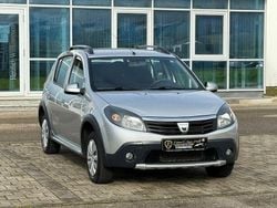 Platingrau Gebraucht 2010 Dacia Sandero Stepway SUV | 3.399 € (Fairer Preis)