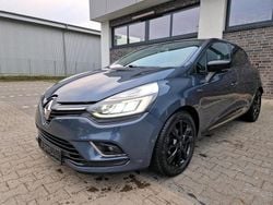 Grau Gebraucht 2016 Renault Clio IV Limousine | 6.799 € (Guter Preis)