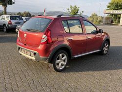 Feuerrot Gebraucht 2010 Dacia Sandero Stepway Kleinwagen | 3.700 €