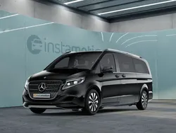 Schwarz Gebraucht 2024 Mercedes V300 Van / Kleinbus | 76.890 € (Teuer)