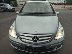 Blau Gebraucht 2005 Mercedes B200 Avantgarde Van / Kleinbus | 1.490 € (Guter Preis)