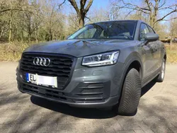 Grau Gebraucht 2020 Audi Q2 SUV | 23.300 € (Fairer Preis)